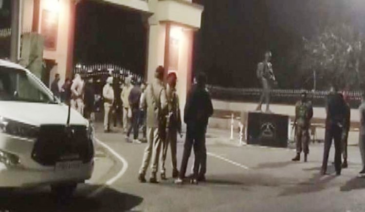 Breaking News :  पंजाब में देर रात बड़ी वारदात, पठानकोट आर्मी बेस कैंप पर ग्रेनेड हमला